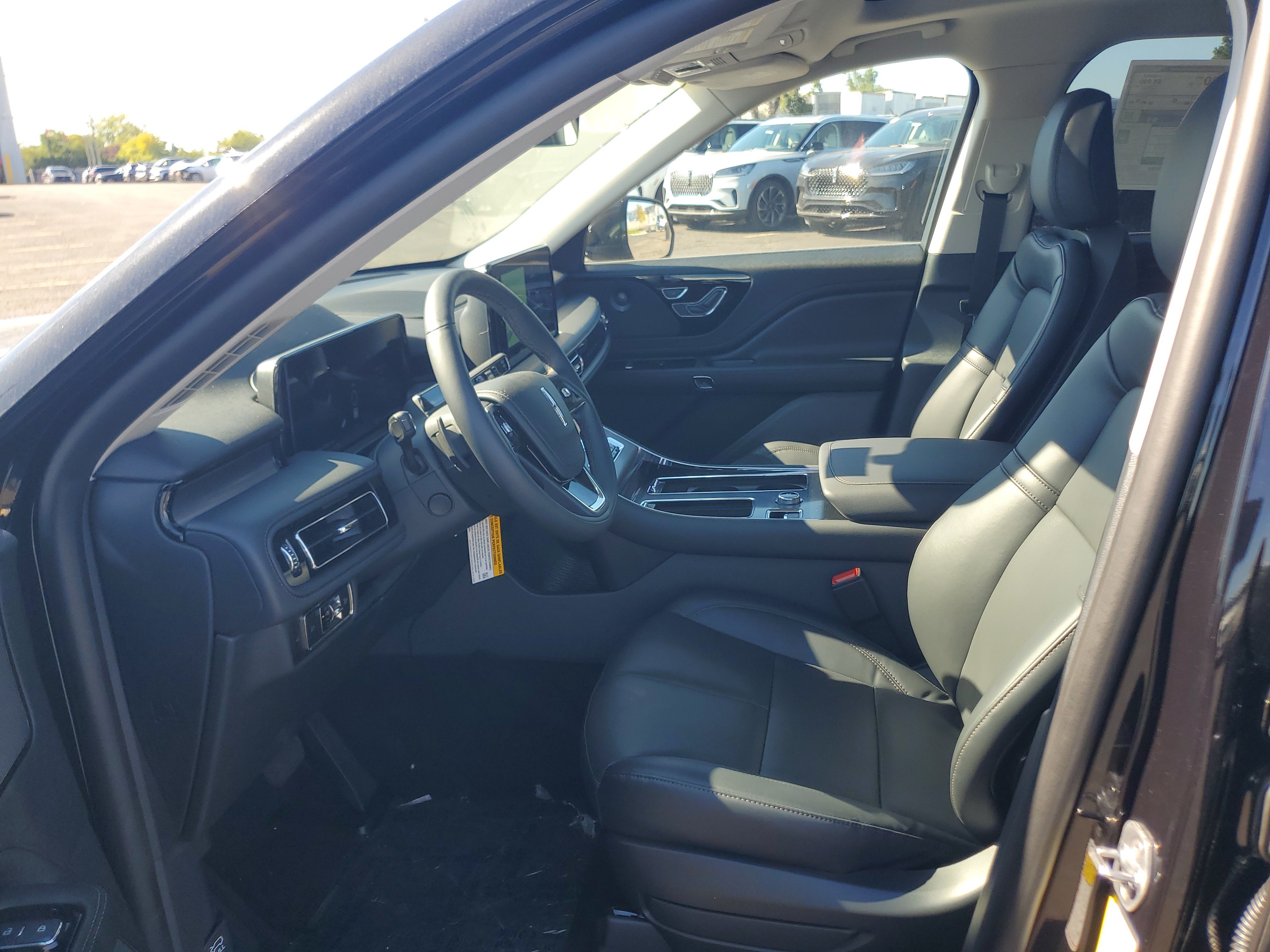 New 2026 Lincoln Aviator AWD image 11