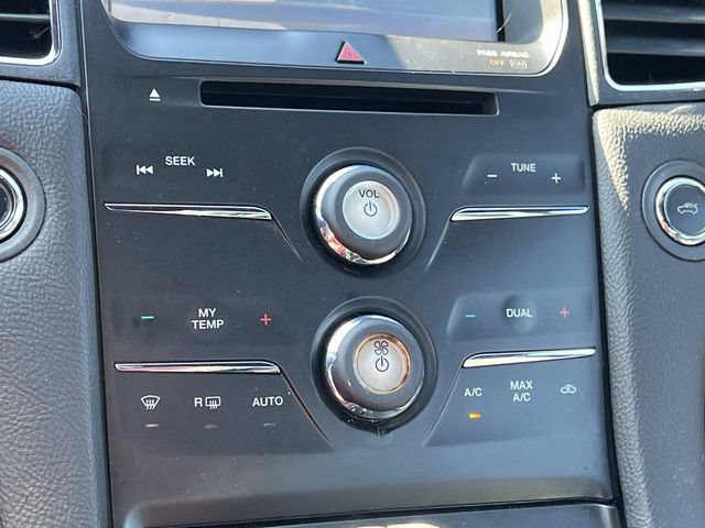 Used 2016 Ford Taurus SHO AWD/4WD image 23