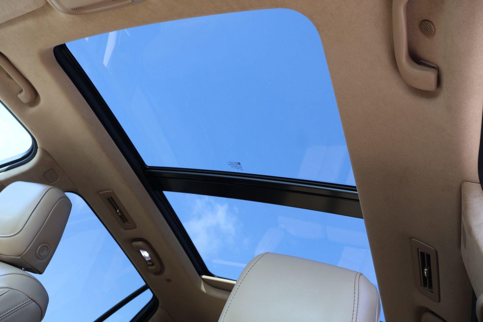 Used 2022 Cadillac XT6 Premium Luxury w/ Platinum Package image 22