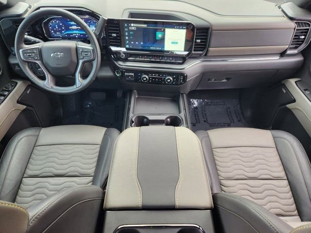 Used 2025 Chevrolet Silverado 2500 ZR2 w/ Technology Package image 28