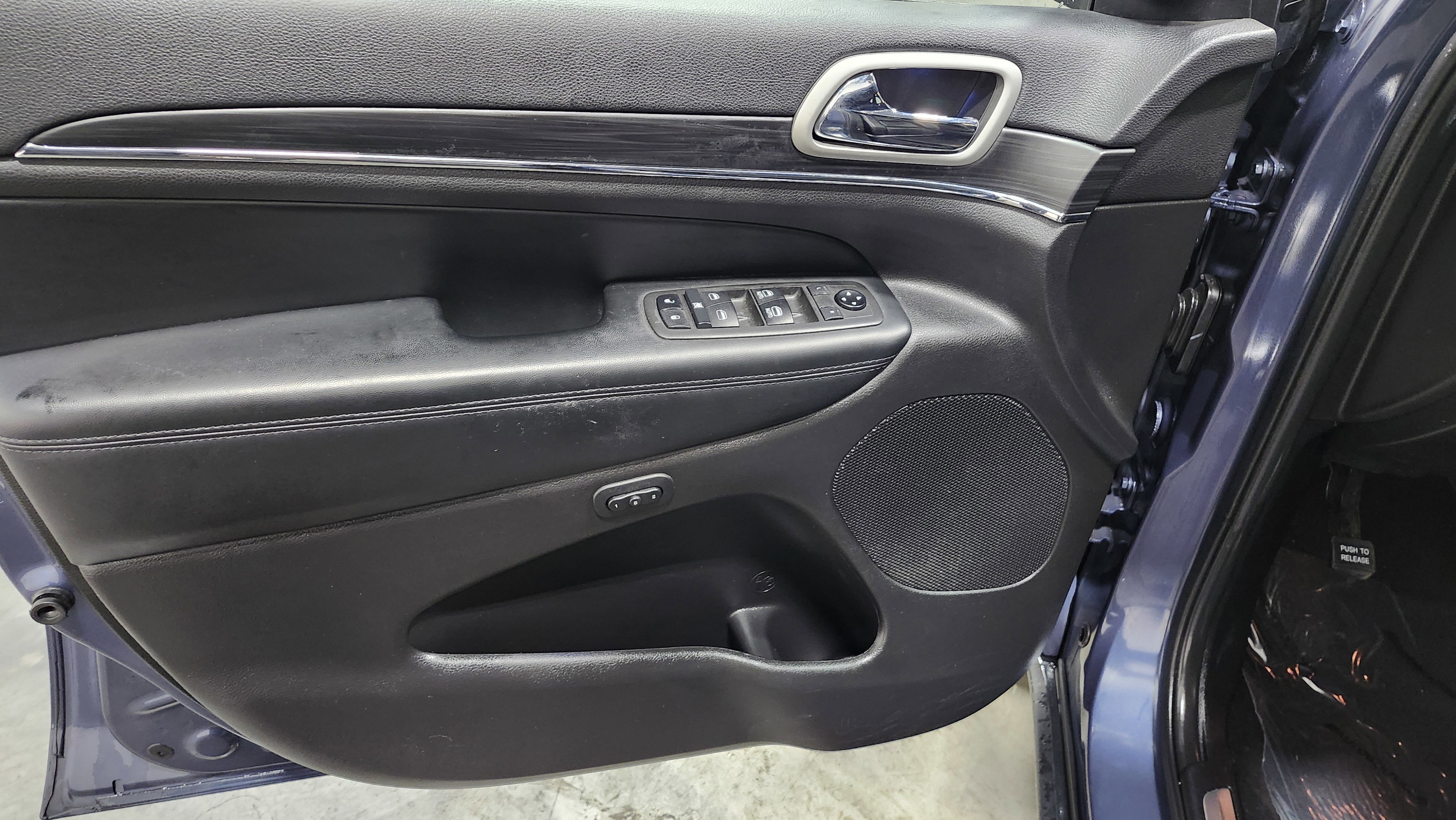 Used 2021 Jeep Grand Cherokee Limited w/ Premium Lighting Group image 29