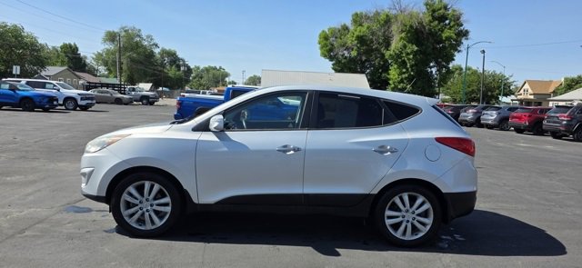 Used 2013 Hyundai Tucson Limited w/ Premium Pkg image 4
