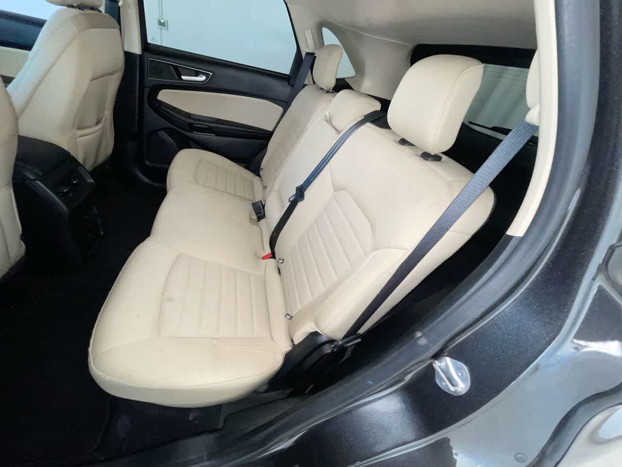 Used 2020 Ford Edge SE AWD/4WD image 22