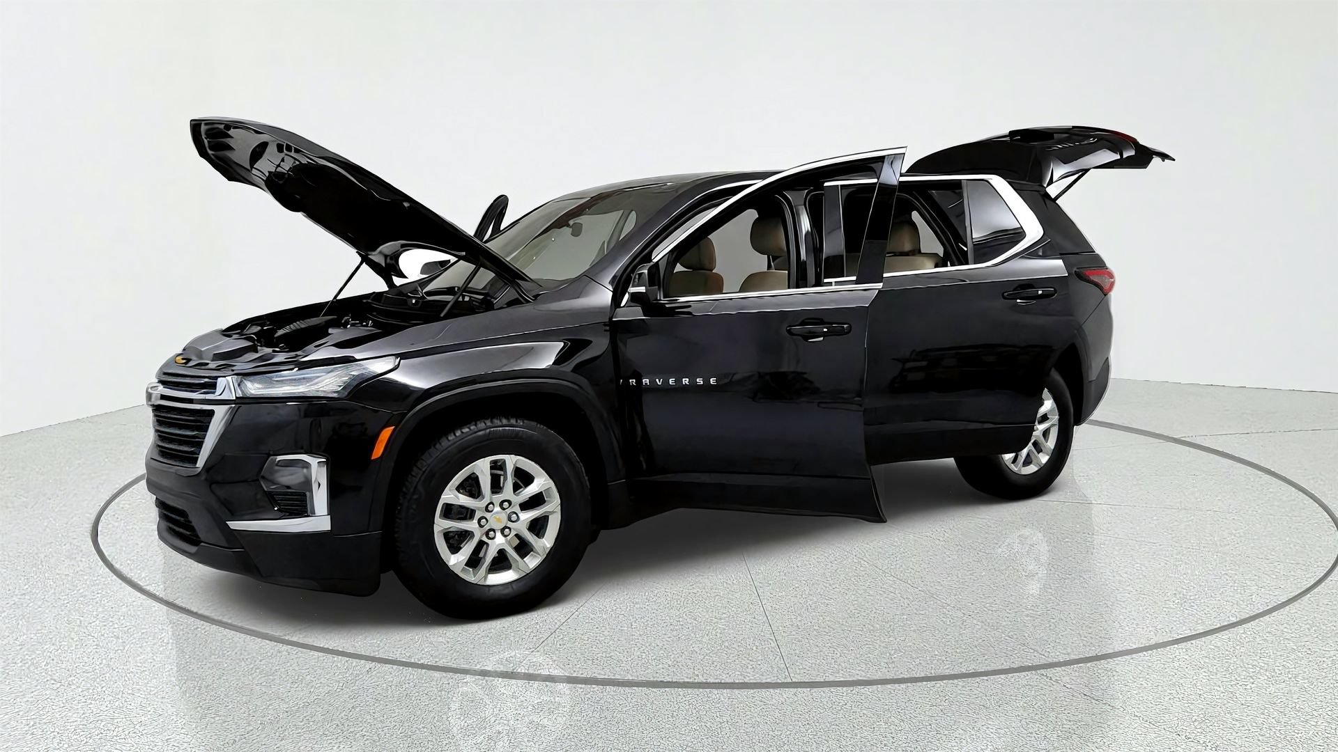 Certified 2024 Chevrolet Traverse LS w/ Safety Package AWD/4WD image 9