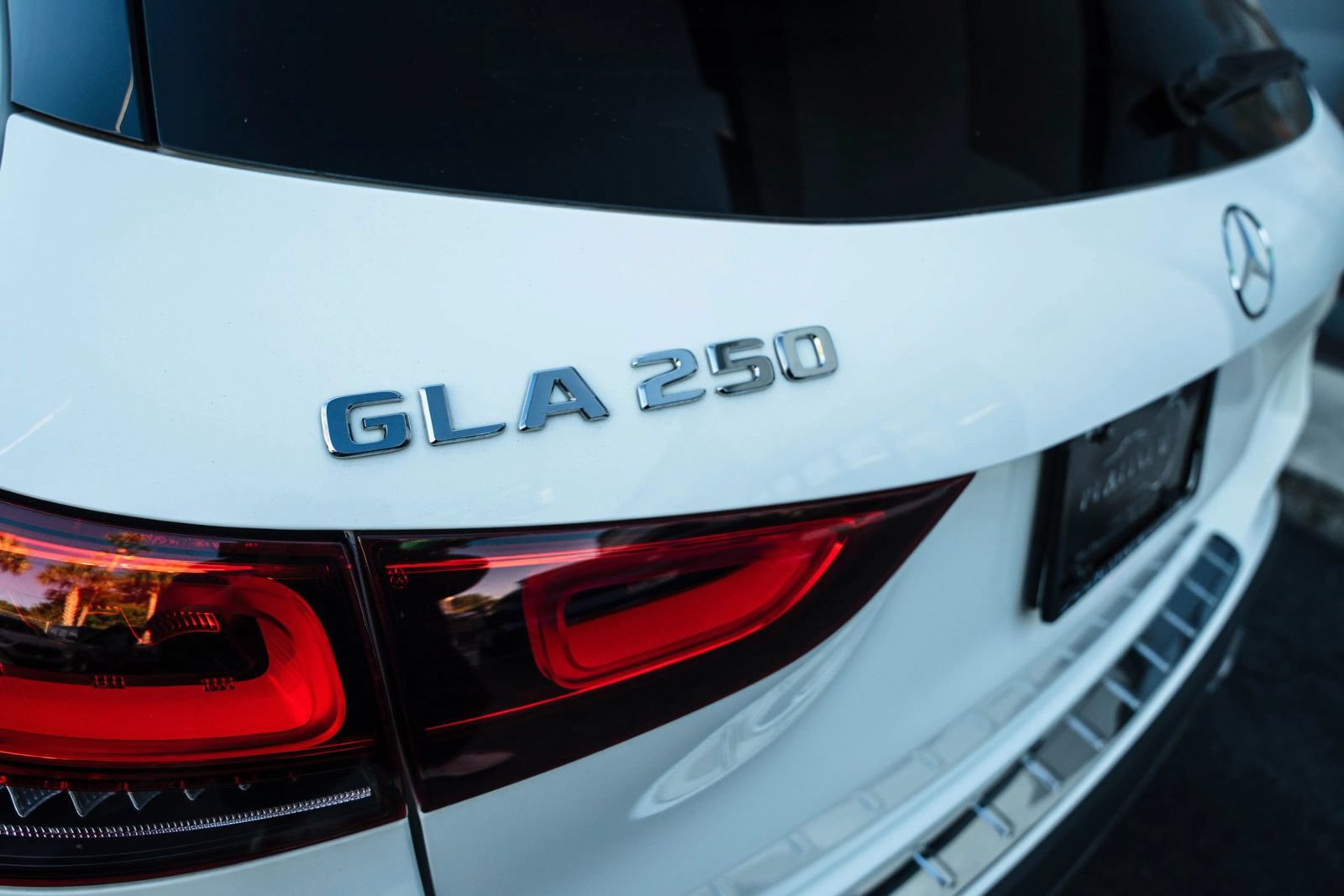 Used 2022 Mercedes-Benz GLA 250 4MATIC w/ Premium Package image 50