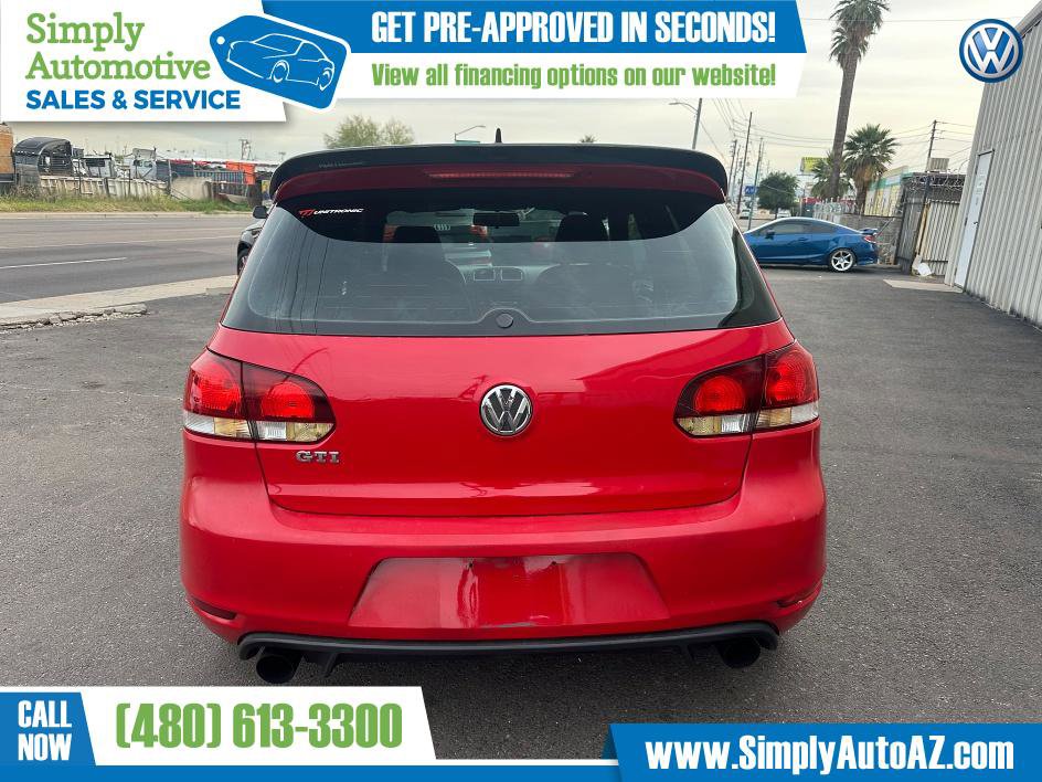 Used 2010 Volkswagen GTI 2-Door image 12