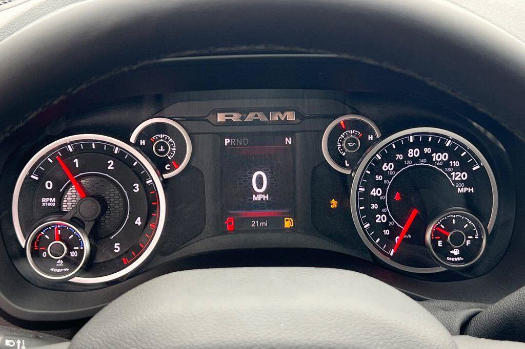 New 2026 RAM 2500 Big Horn AWD/4WD image 24