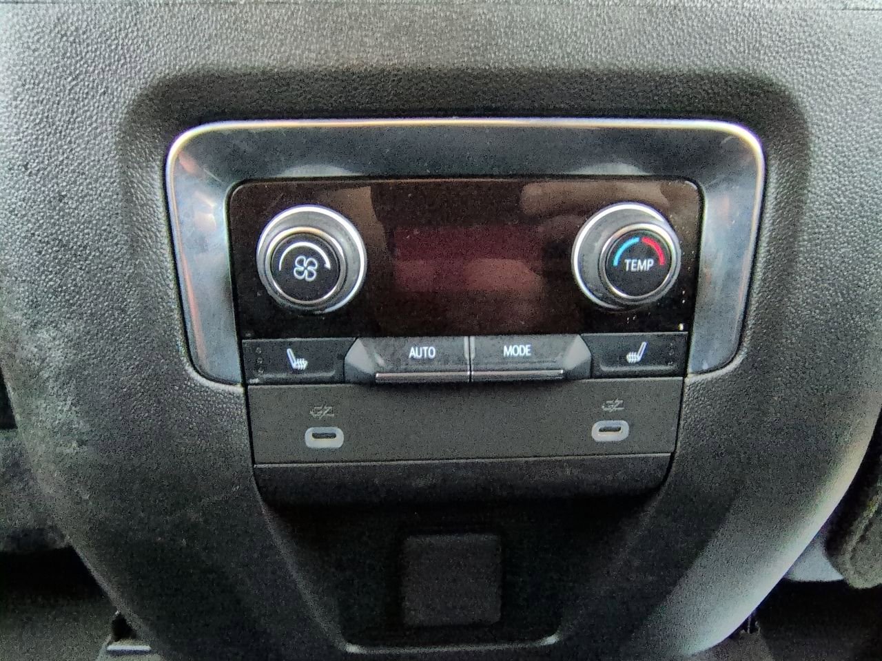 Used 2023 Chevrolet Tahoe Premier AWD/4WD image 22