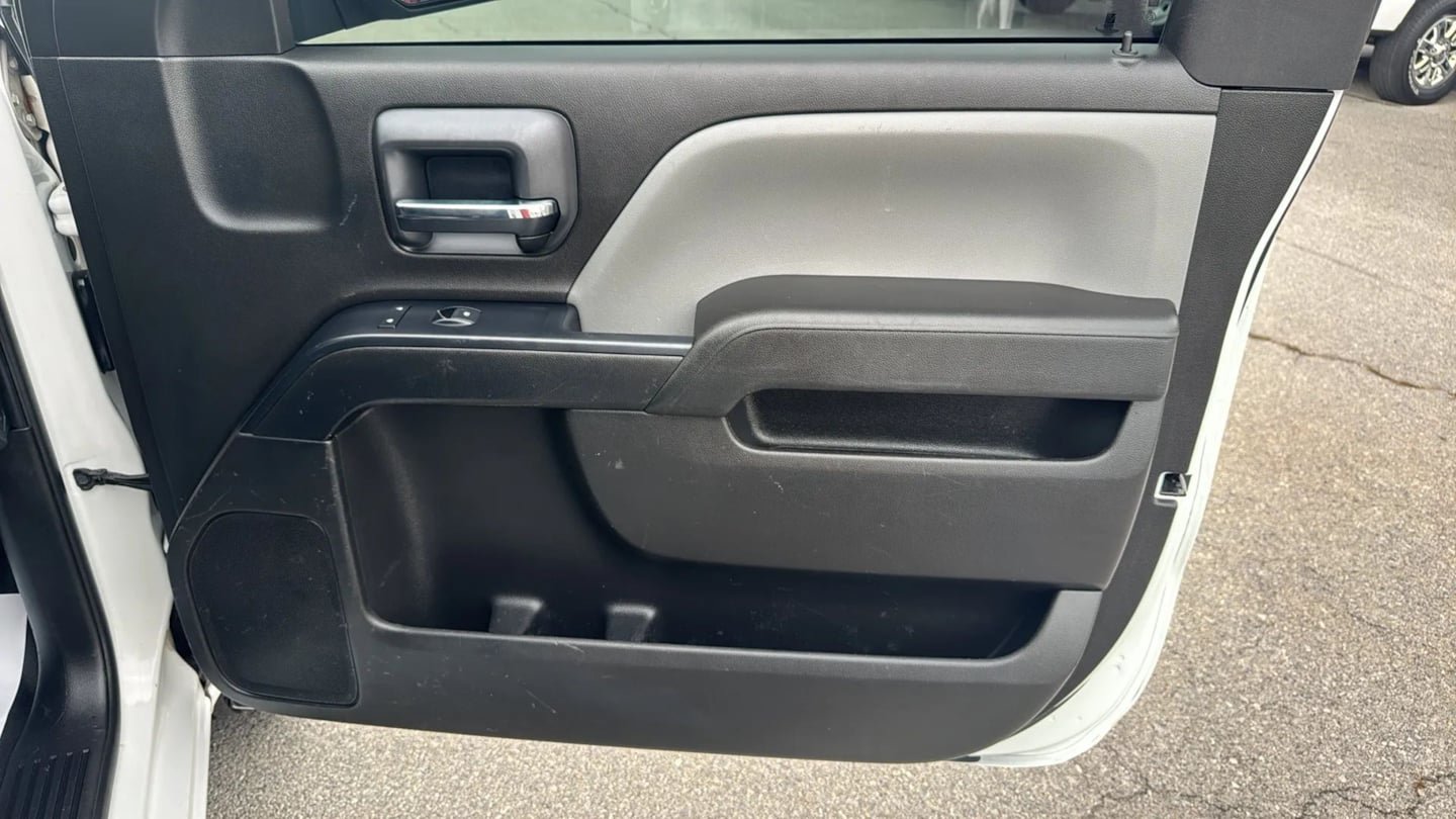Used 2018 GMC Sierra 1500 2WD Regular Cab image 24