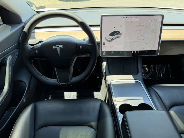 Used 2021 Tesla Model 3 Standard Range Plus RWD image 3
