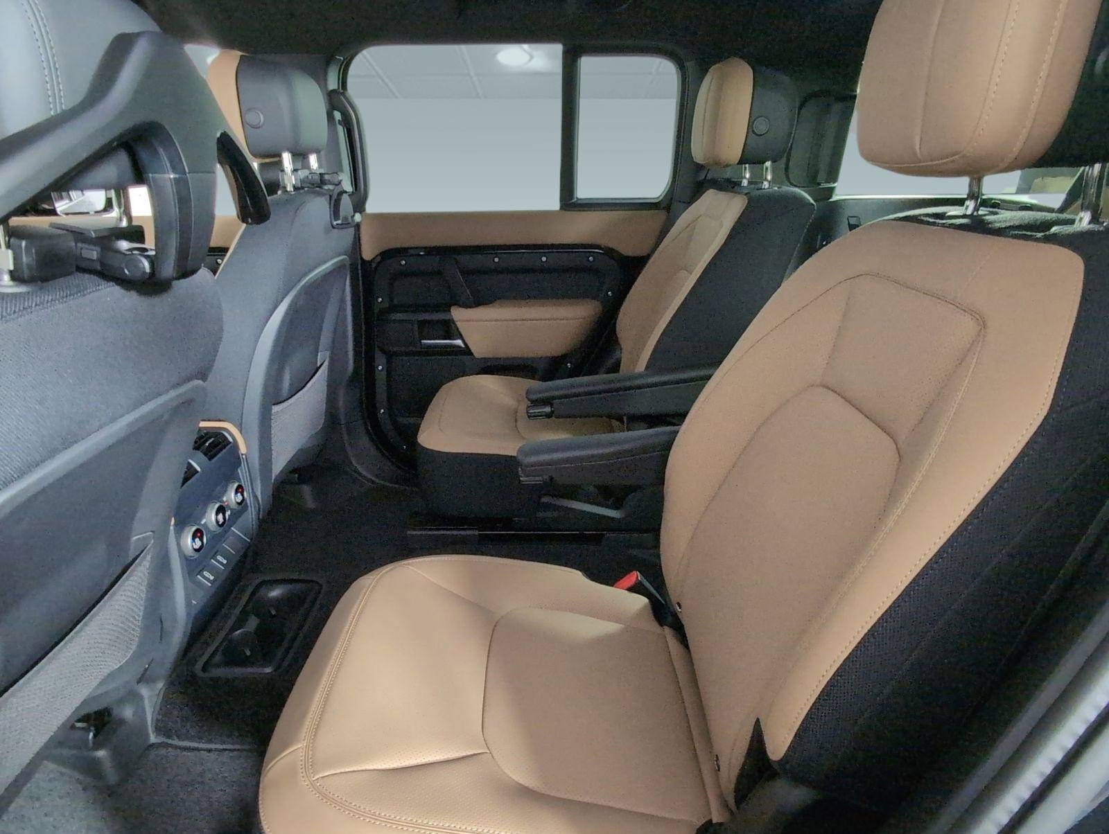 New 2026 Land Rover Defender 130 V8 image 21