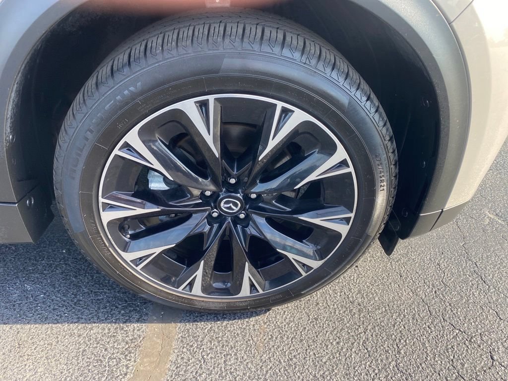Certified 2024 MAZDA CX-90 Plug-In Hybrid w/ Premium Plus AWD/4WD image 29