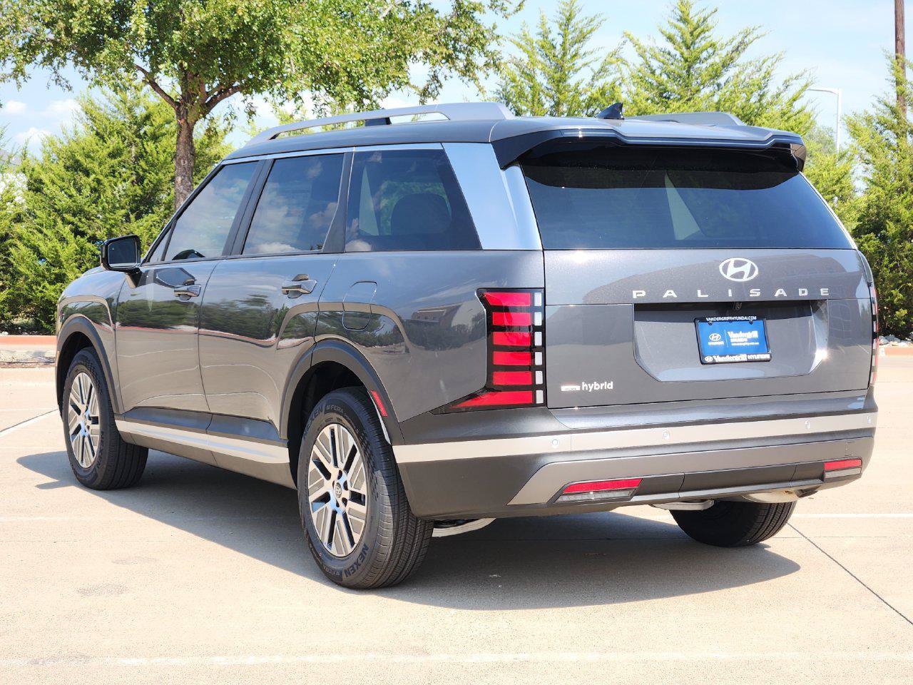 New 2027 Hyundai Palisade SEL FWD image 3