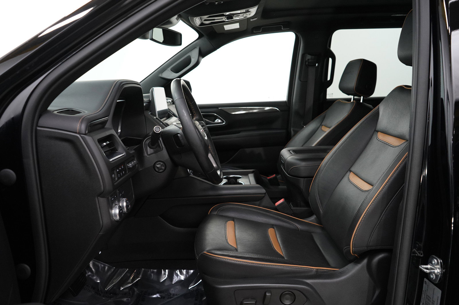 Used 2023 GMC Yukon XL AT4 w/ AT4 Premium Package image 18