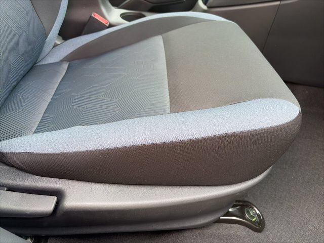 New 2025 Nissan Versa SV w/ Trunk Package FWD image 22