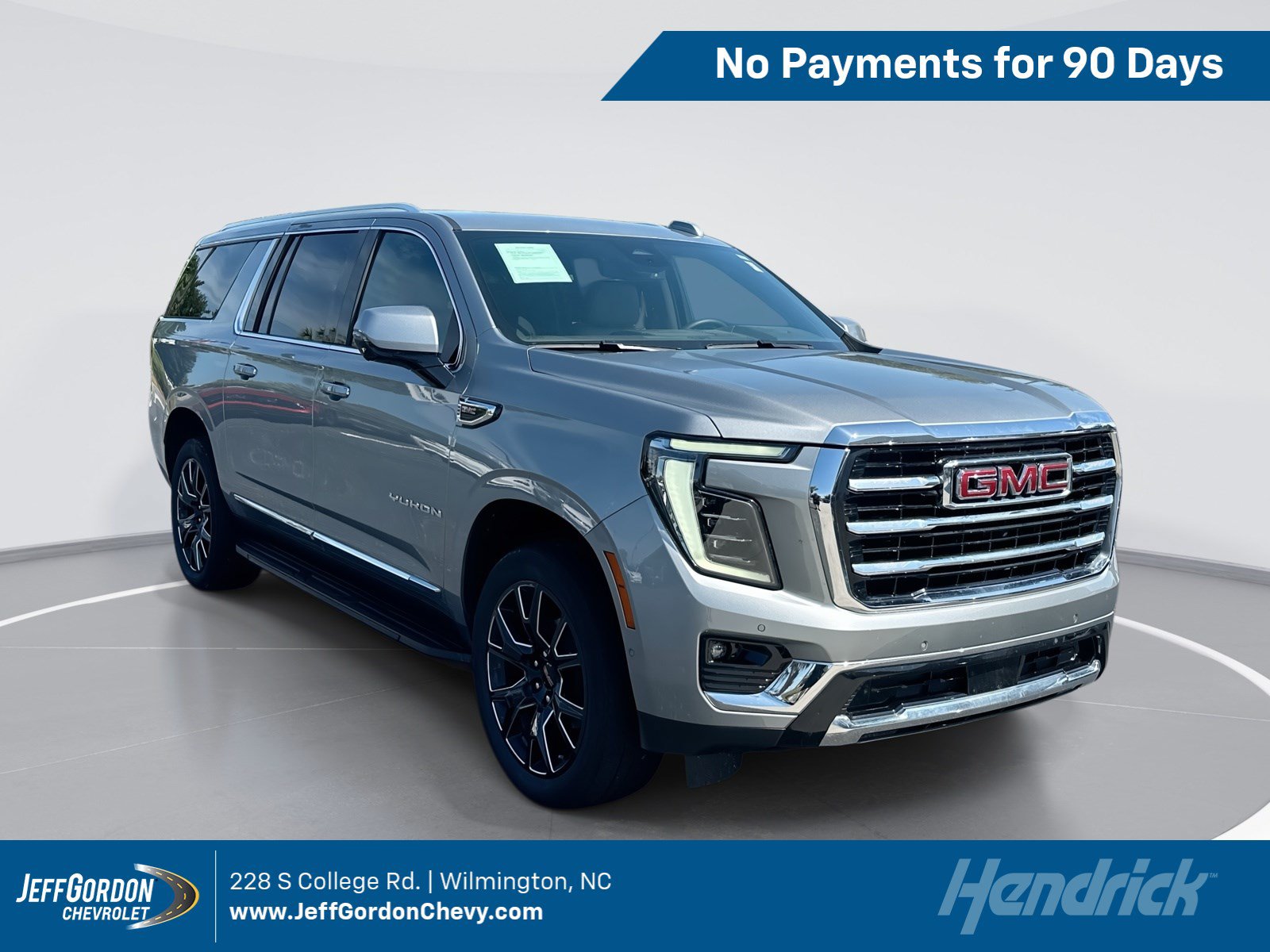 Used 2025 GMC Yukon XL Elevation AWD/4WD image 1