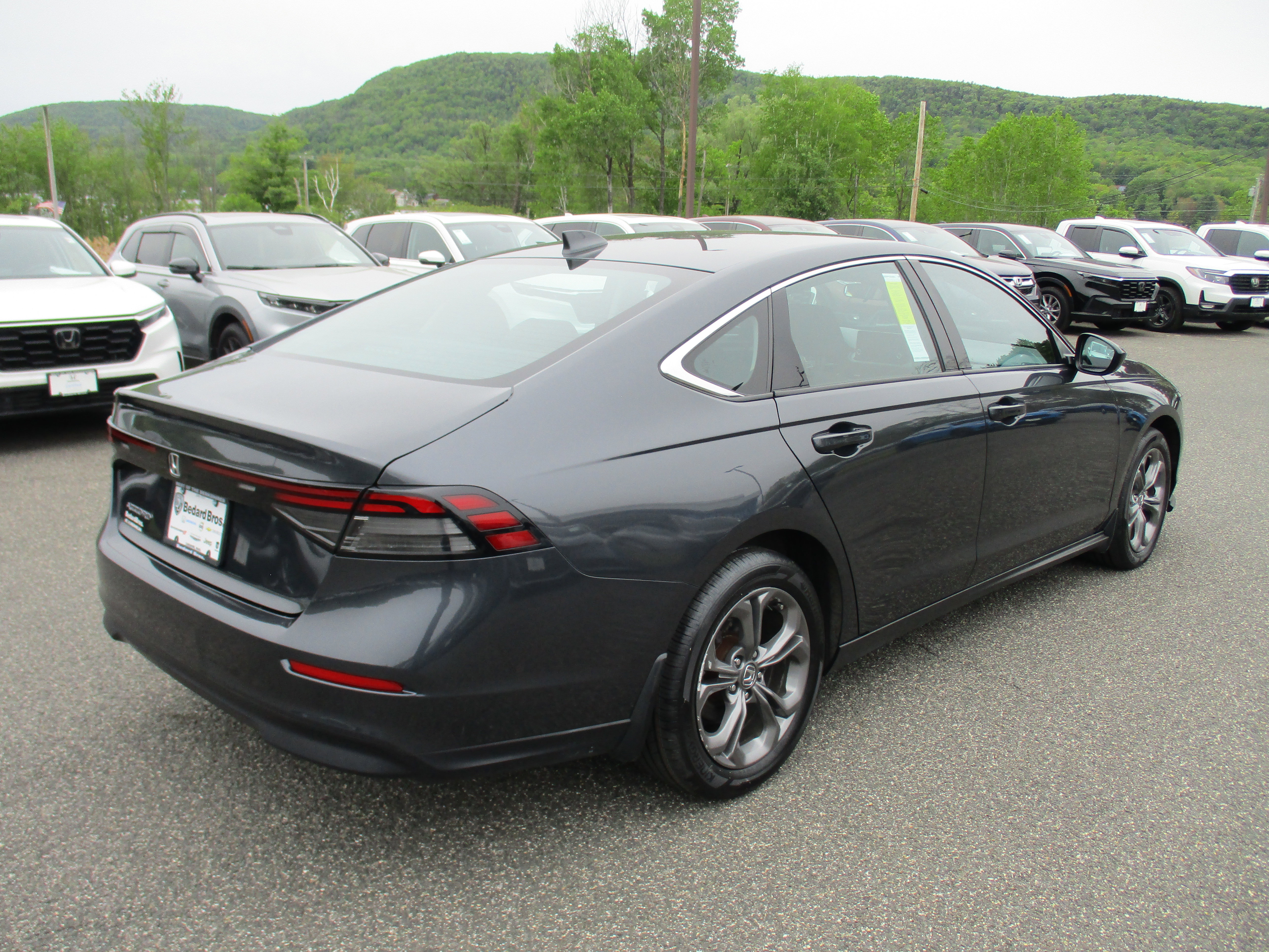 Certified 2023 Honda Accord EX image 5