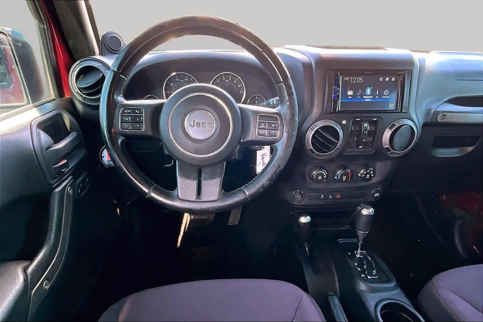 Used 2013 Jeep Wrangler Unlimited Sport AWD/4WD image 6