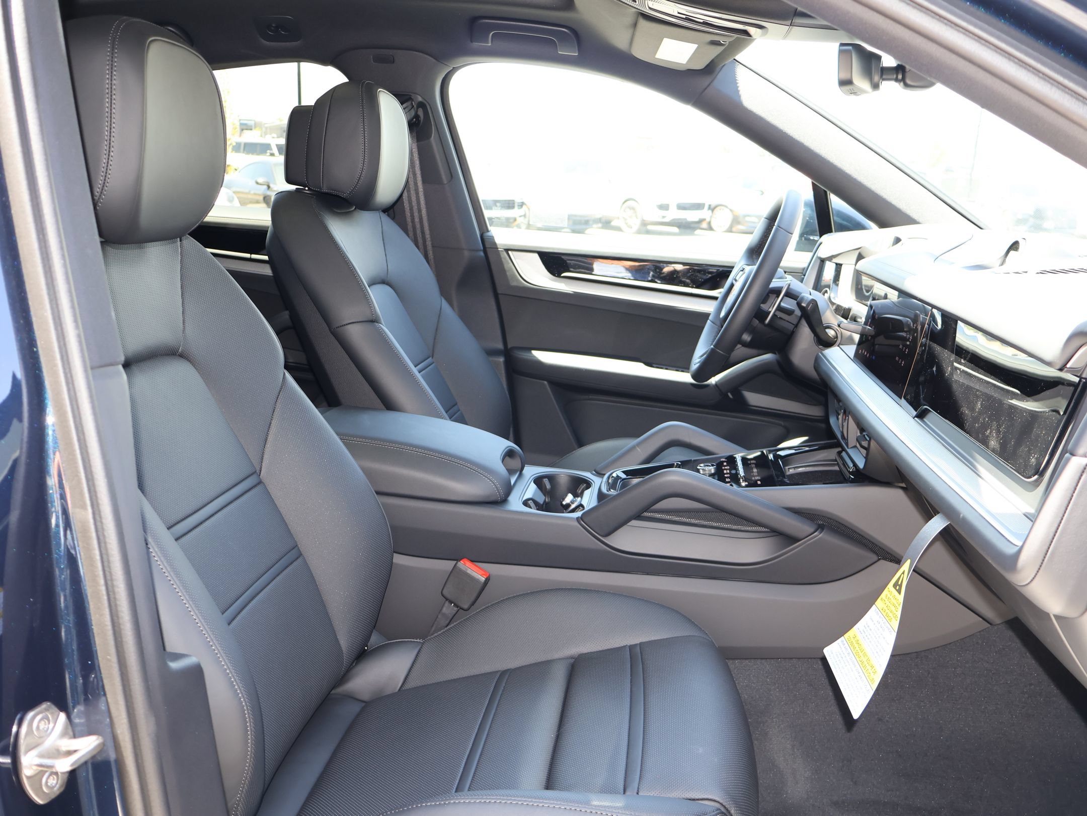 New 2026 Porsche Cayenne Coupe AWD/4WD image 24