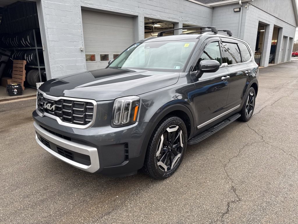 Used 2024 Kia Telluride S image 7