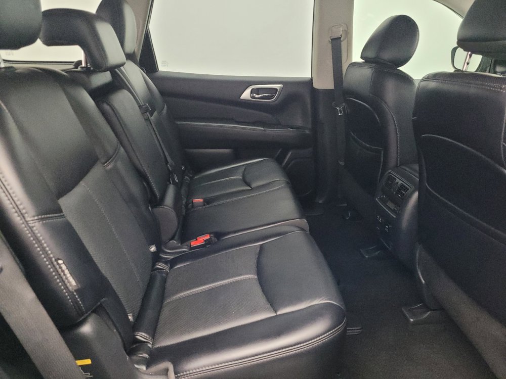 Used 2020 Nissan Pathfinder Platinum w/ Cargo Package image 19