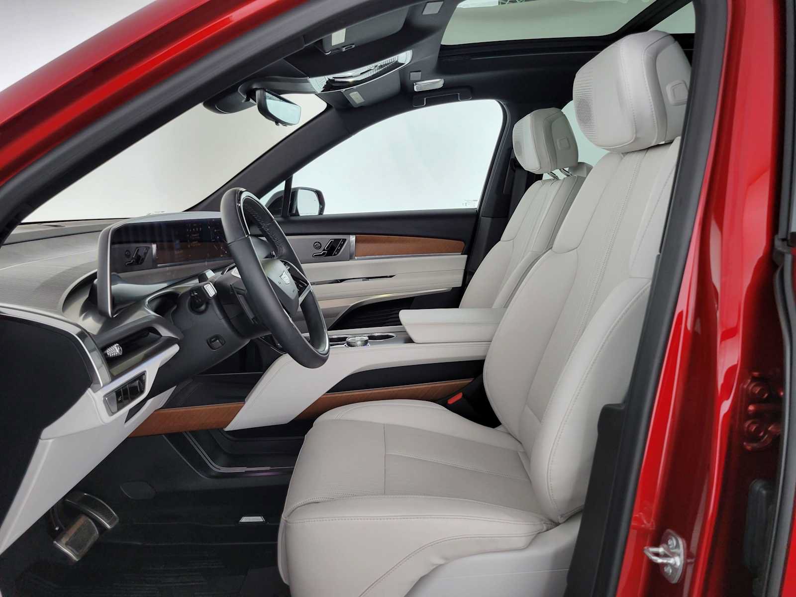 Used 2026 Cadillac Vistiq Sport w/ LPO, Floor Liner Package AWD/4WD image 21
