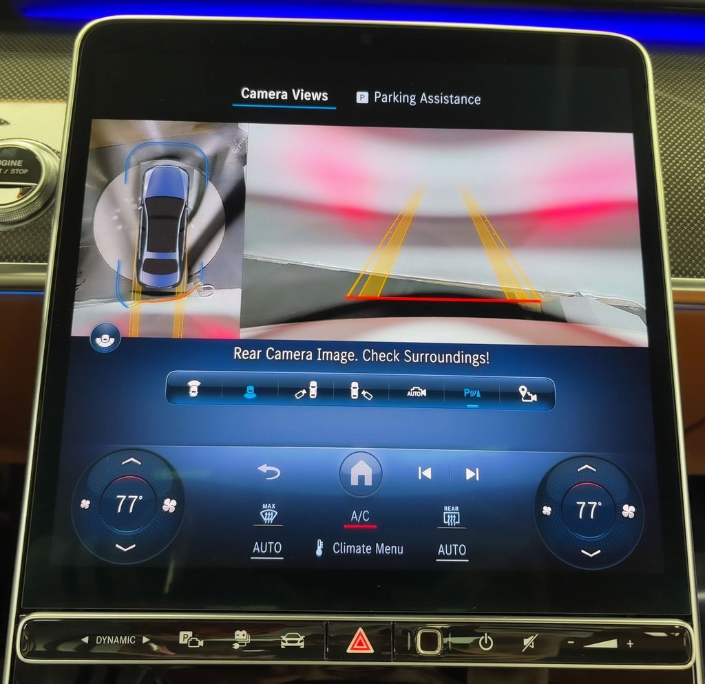 Used 2023 Mercedes-Benz S 580e 4MATIC Sedan w/ AMG Line image 21