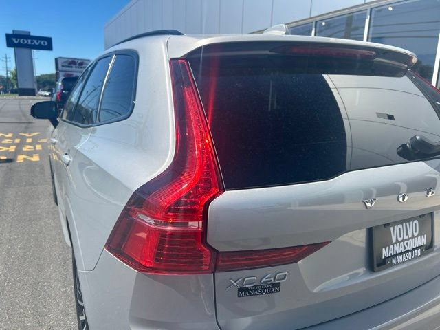 Certified 2025 Volvo XC60 B5 Plus AWD/4WD image 10