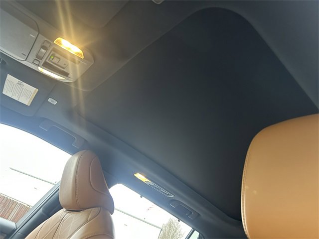 Used 2024 Toyota Highlander Platinum image 13