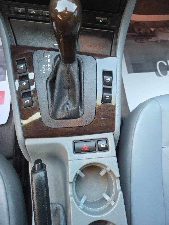 Used 2003 BMW 325Ci Convertible image 11