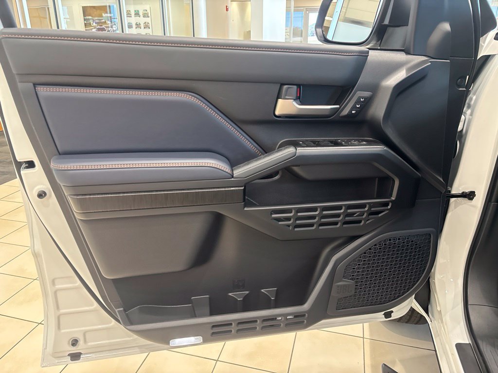 New 2026 Toyota 4Runner Platinum AWD/4WD image 6