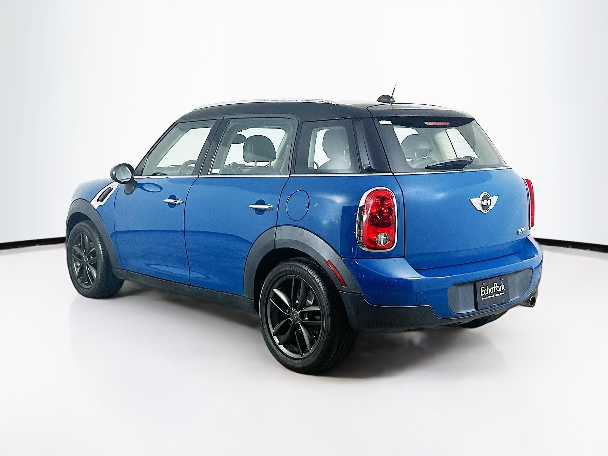 Used 2011 MINI Cooper Countryman FWD image 5