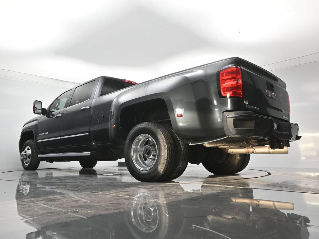 Used 2018 GMC Sierra 3500 Denali w/ Duramax Plus Package AWD/4WD image 44