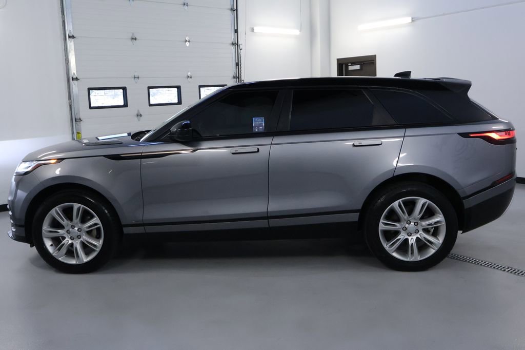 Used 2020 Land Rover Range Rover Velar R-Dynamic S image 4
