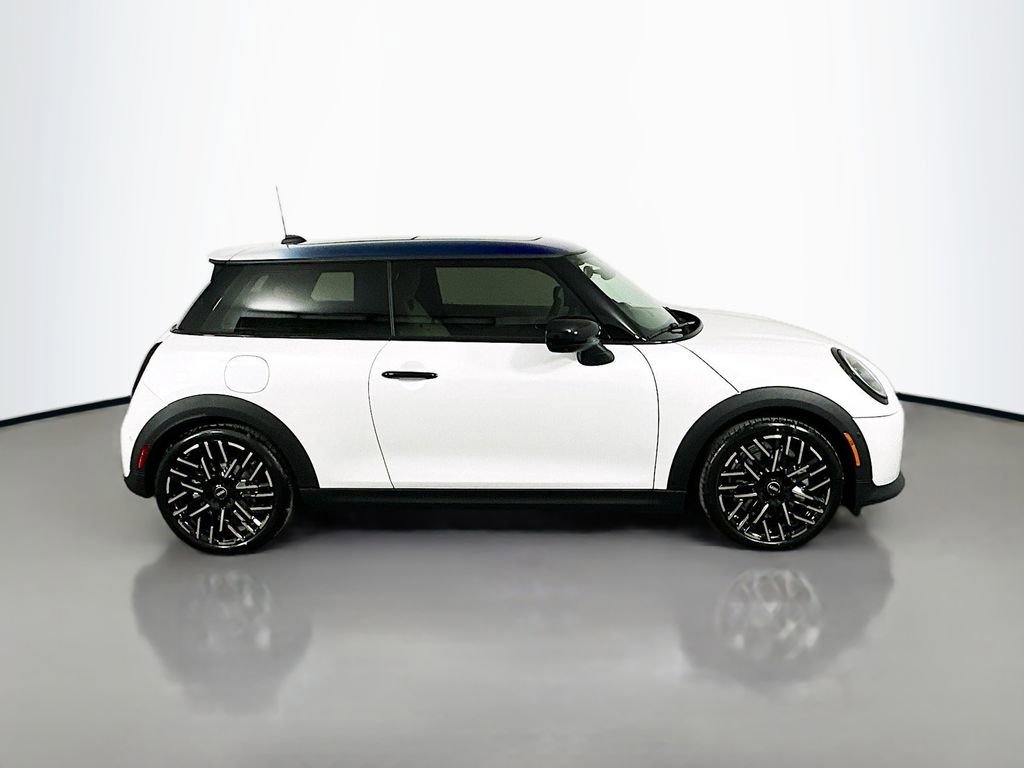 Certified 2025 MINI Cooper S image 4
