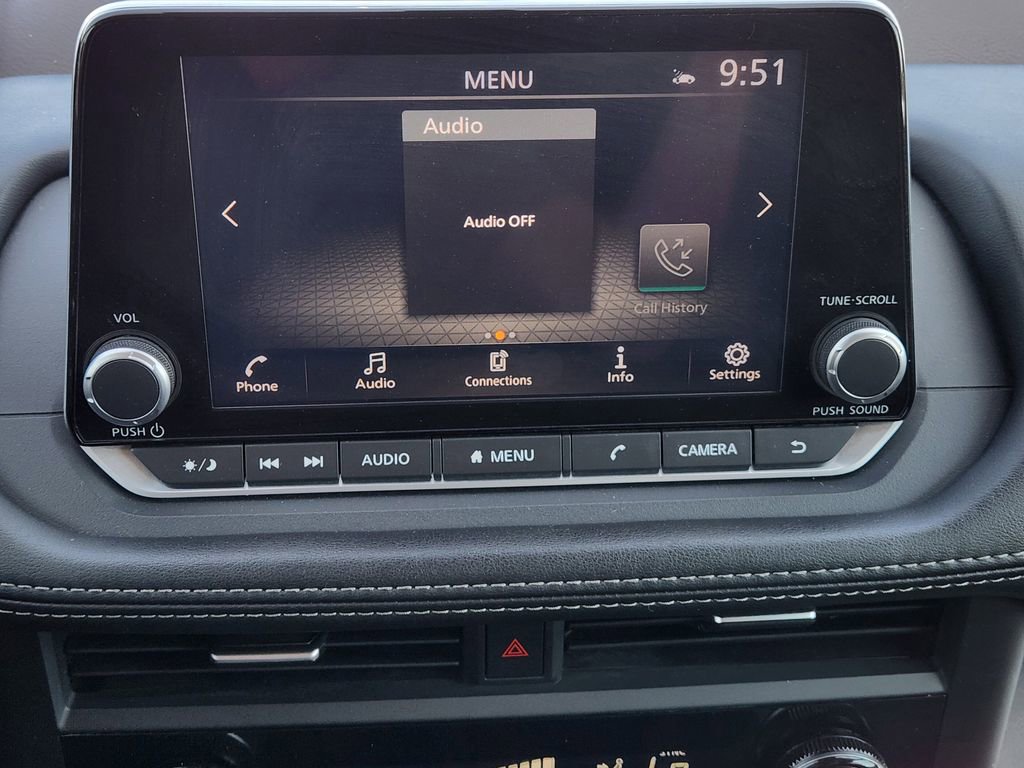 Used 2023 Nissan Rogue SV image 17