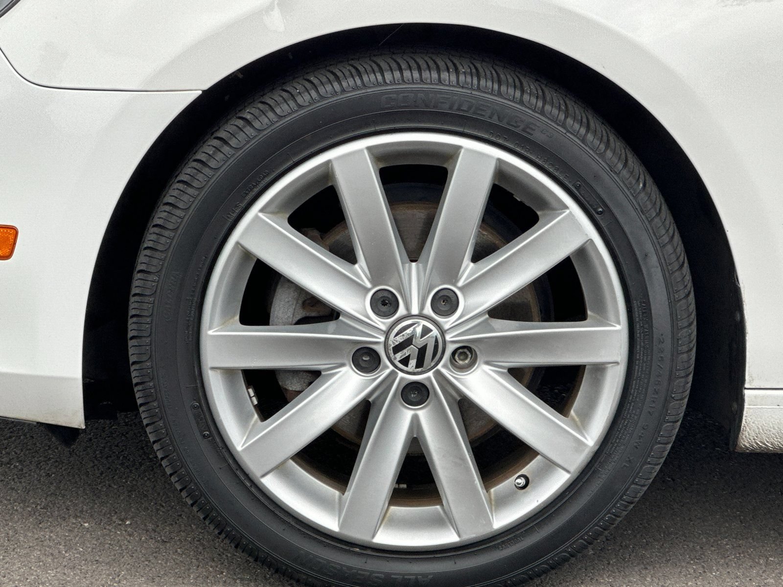 Used 2011 Volkswagen Golf TDI FWD image 30
