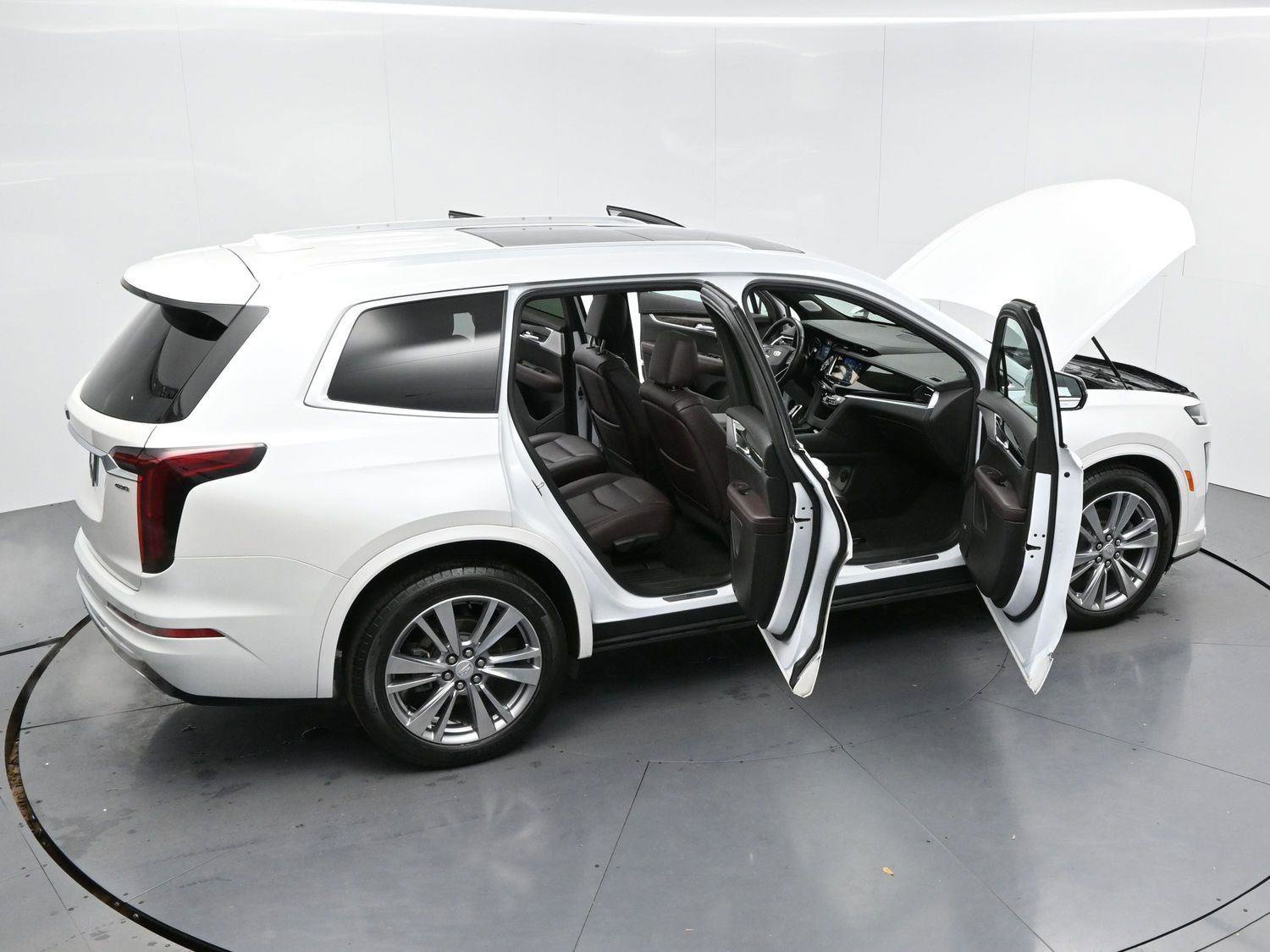 Certified 2024 Cadillac XT6 Premium Luxury image 39