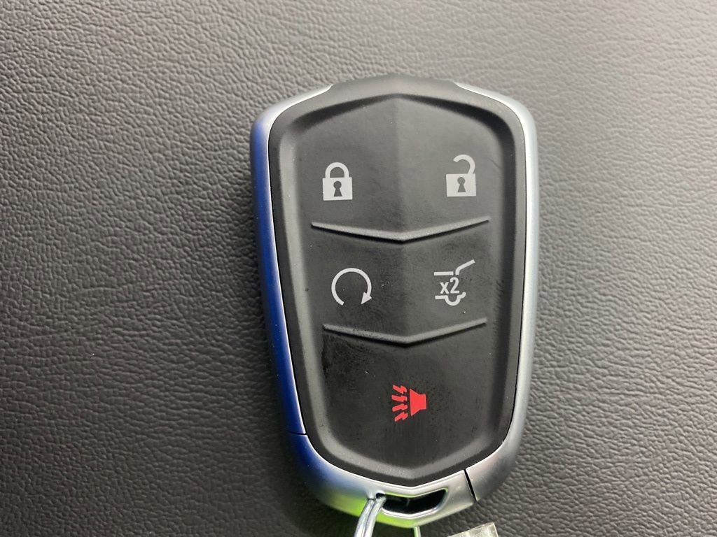 New 2025 Cadillac XT6 Luxury image 39