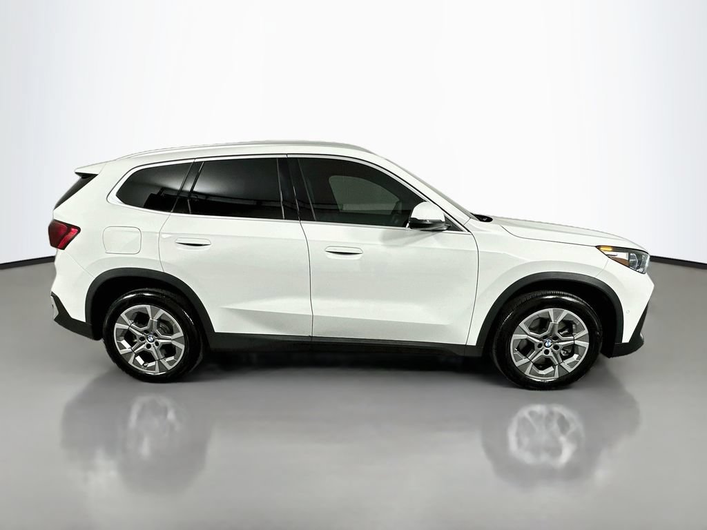 Certified 2023 BMW X1 xDrive28i w/ Convenience Package AWD/4WD image 4