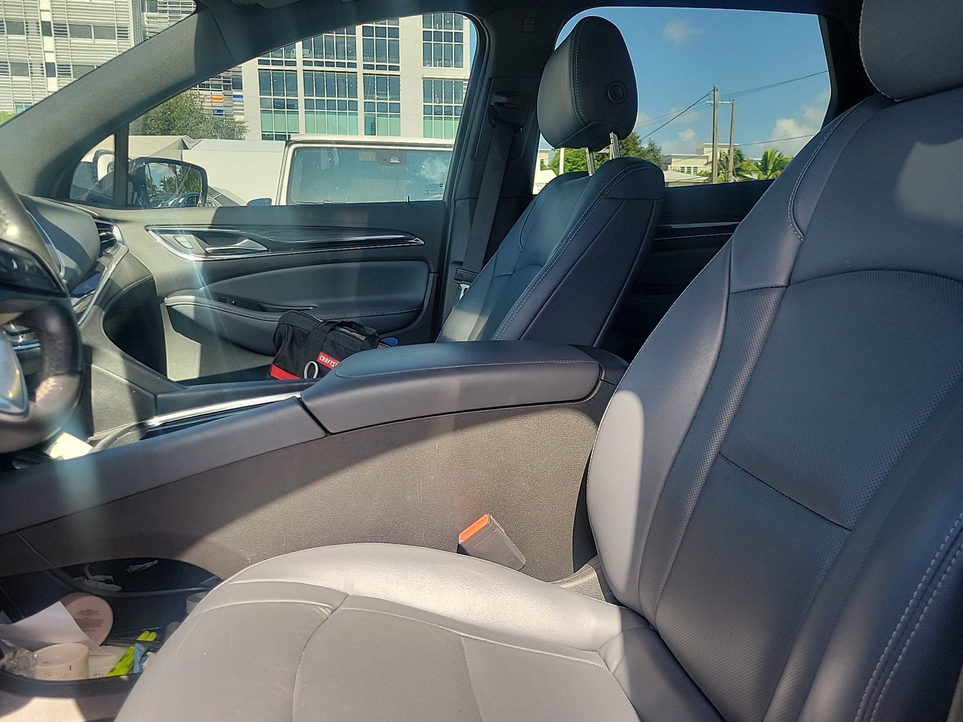 Used 2023 Buick Enclave Essence FWD image 19