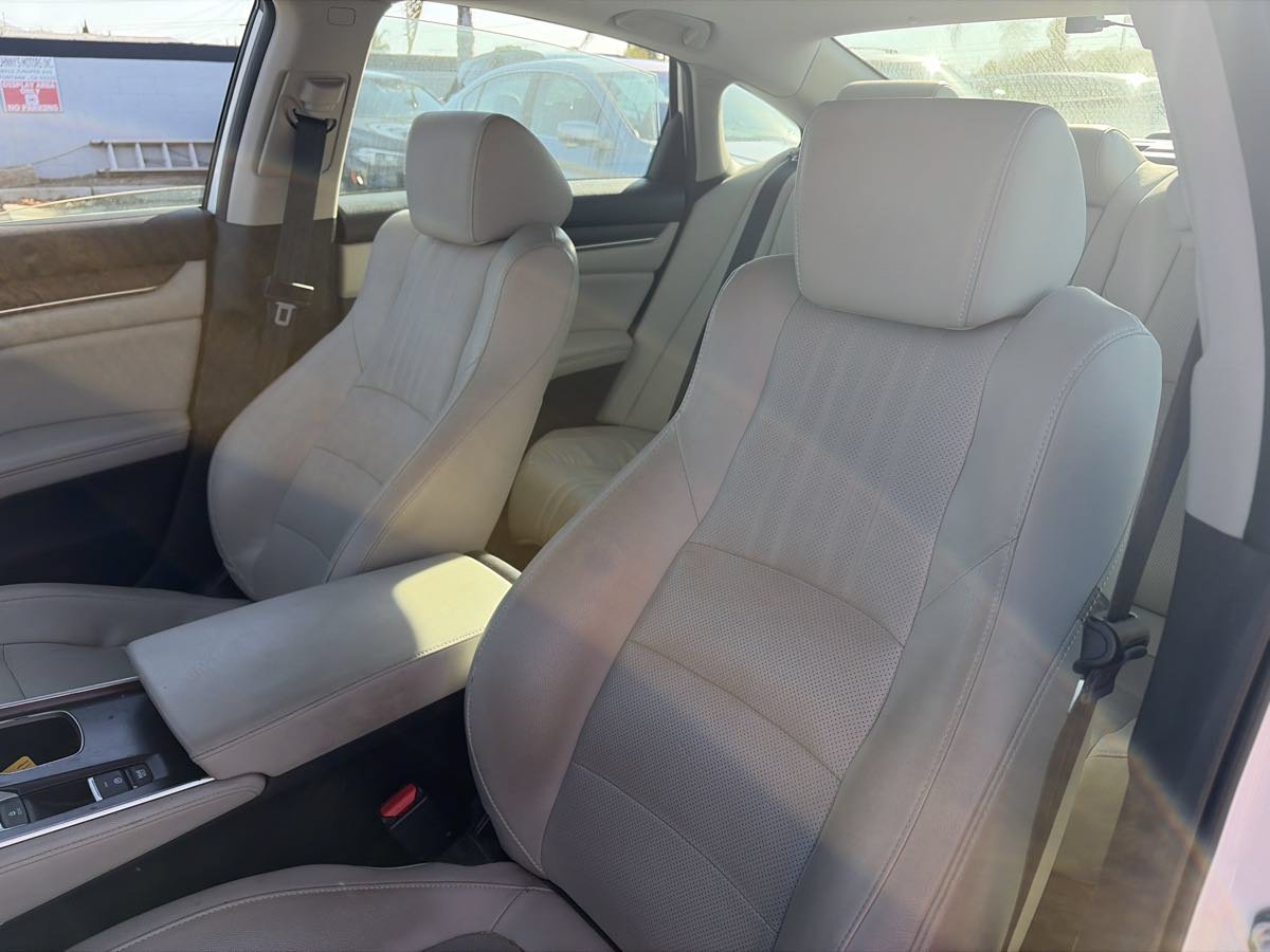 Used 2018 Honda Accord EX-L image 3