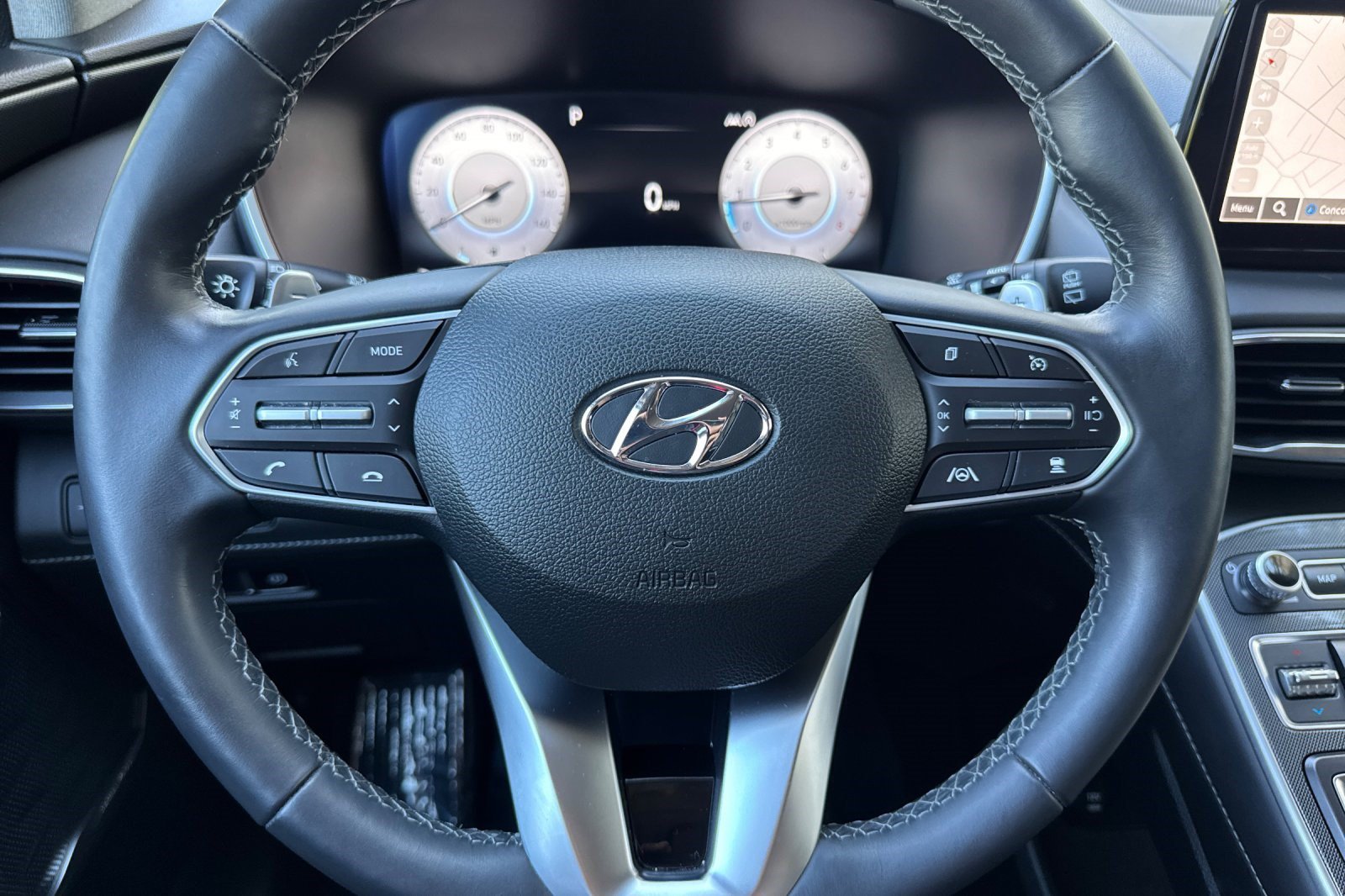 Used 2023 Hyundai Santa Fe Limited FWD image 17