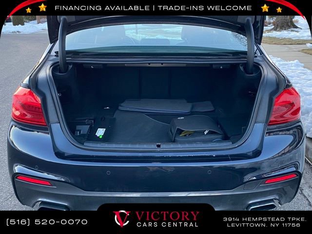 Used 2019 BMW 530e xDrive w/ M Sport Package image 11