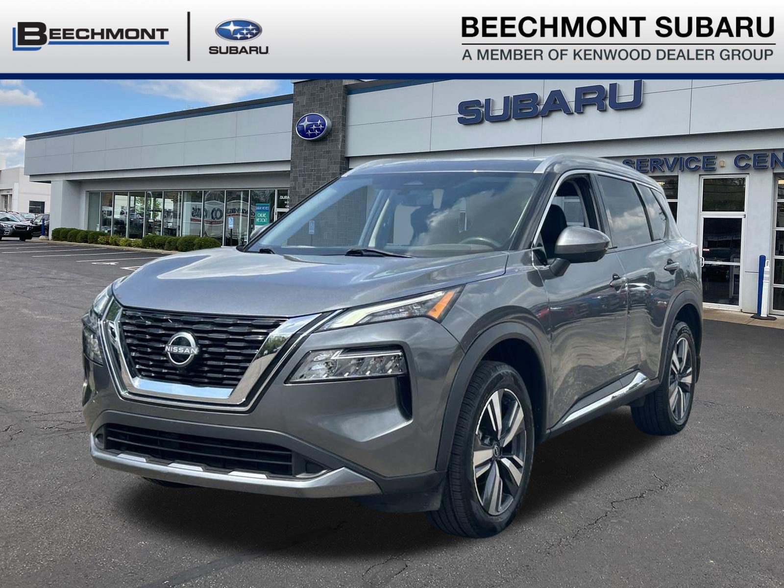 Used 2023 Nissan Rogue SL AWD/4WD image 3