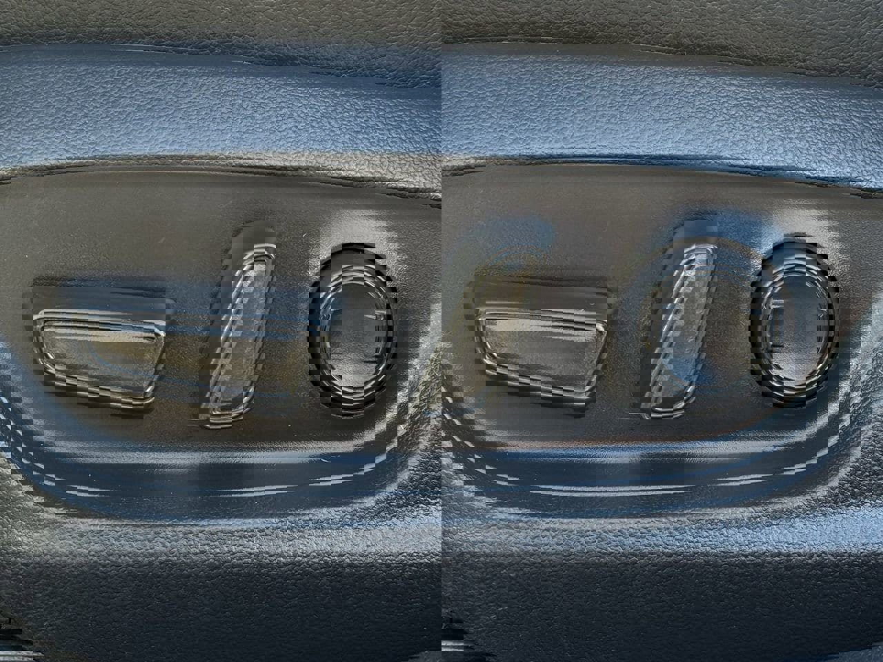 Used 2024 Toyota Camry SE image 20