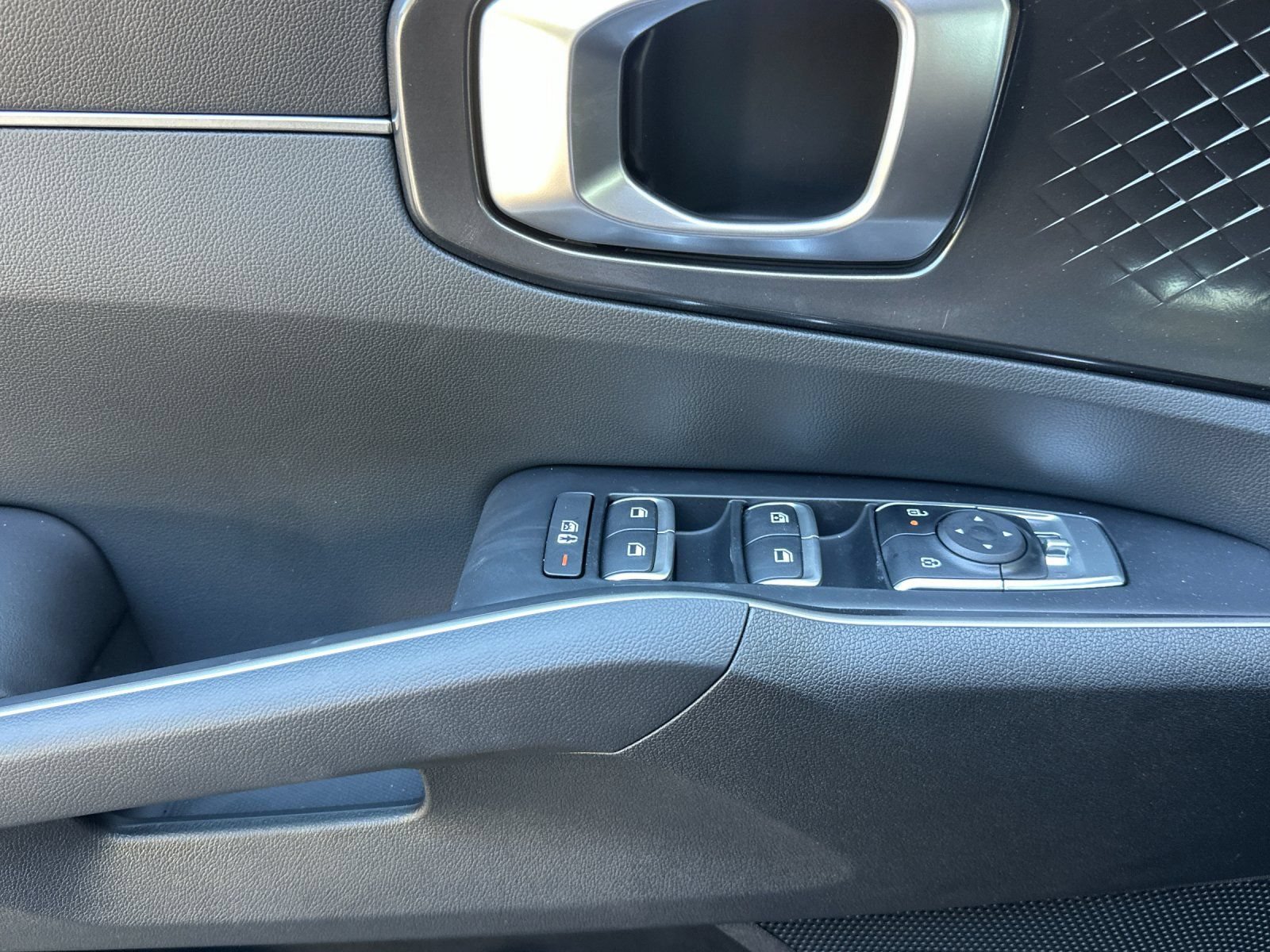 New 2026 Kia Sorento LX FWD image 11