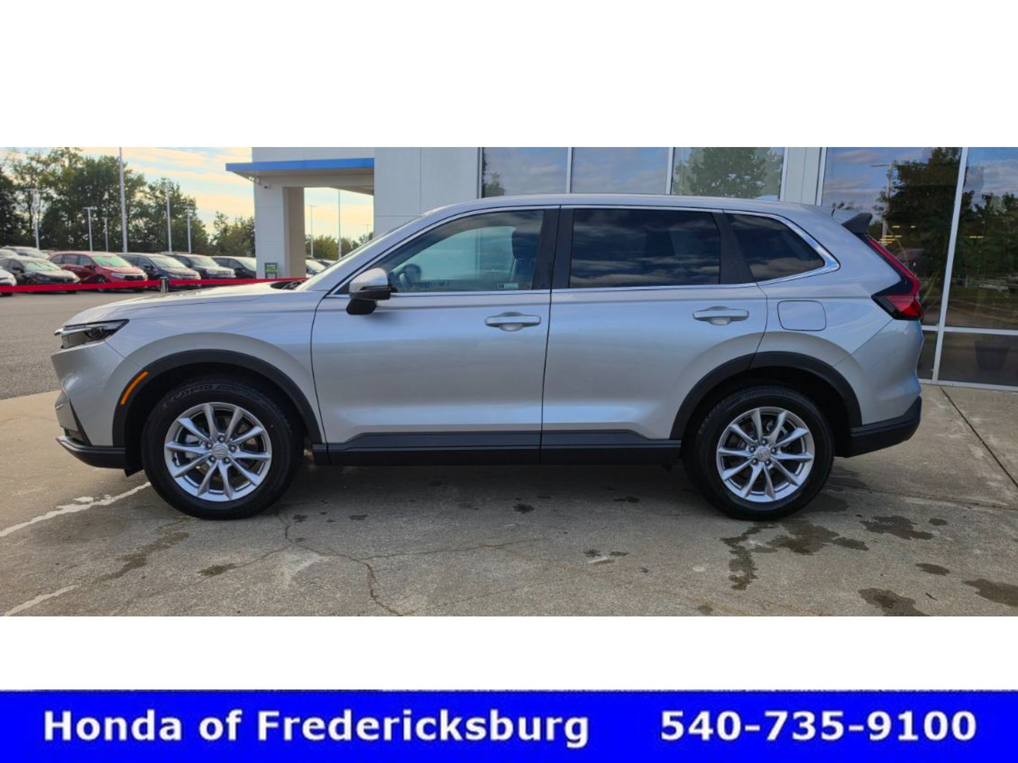 Used 2026 Honda CR-V EX image 3
