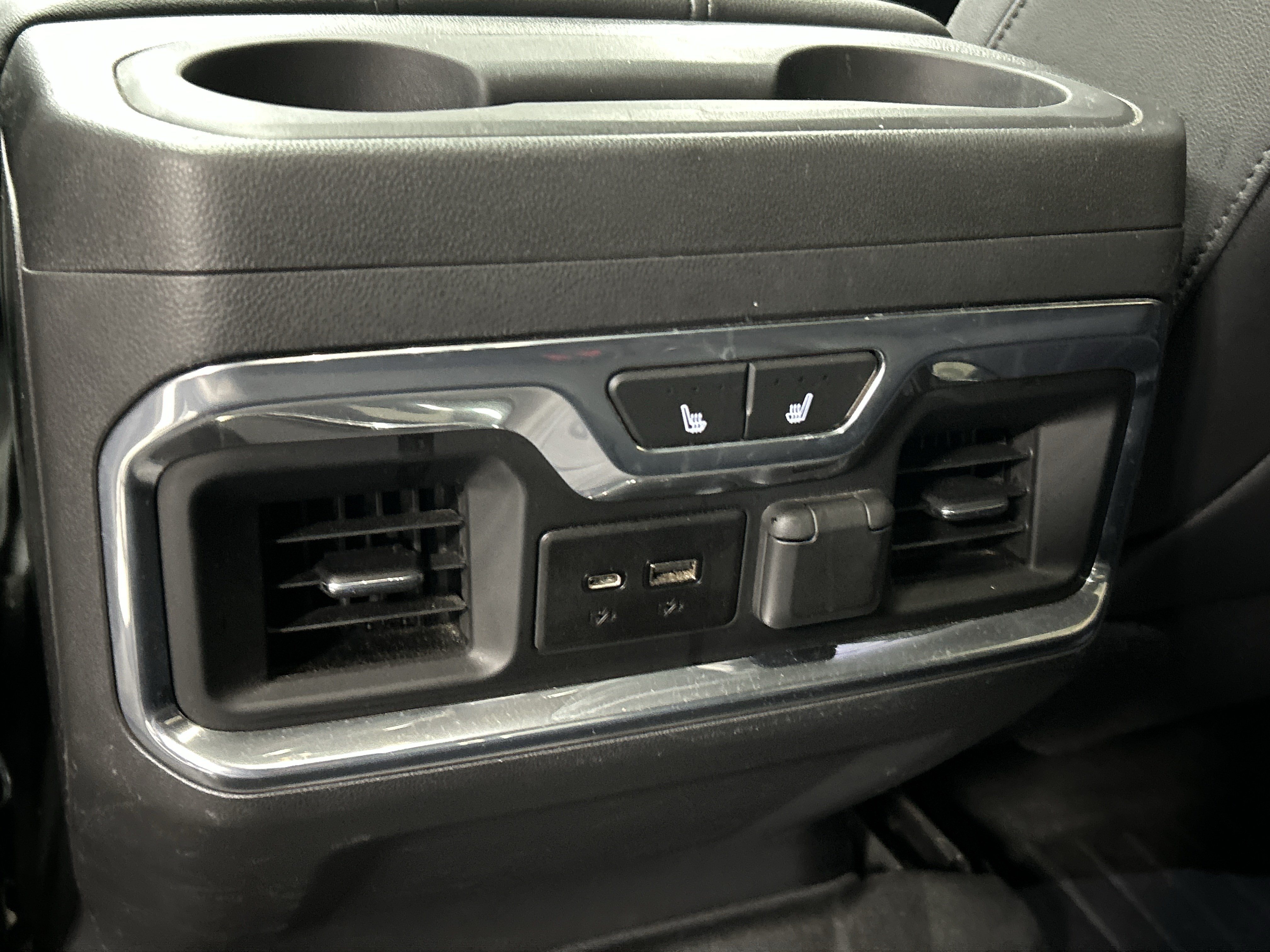 Used 2020 GMC Sierra 1500 SLT w/ SLT Premium Plus Package AWD/4WD image 28