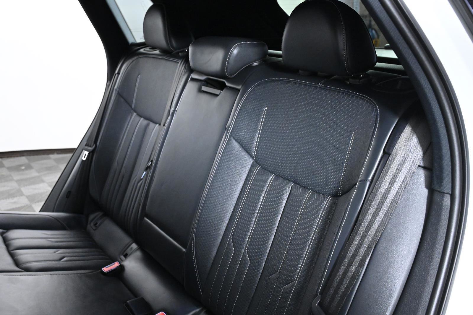 Used 2022 Audi e-tron Chronos image 26